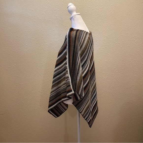 Big Buddha Women's 100% Acrylic Brown Gray Black White Stripe Shawl Poncho OS - Picture 4 of 15